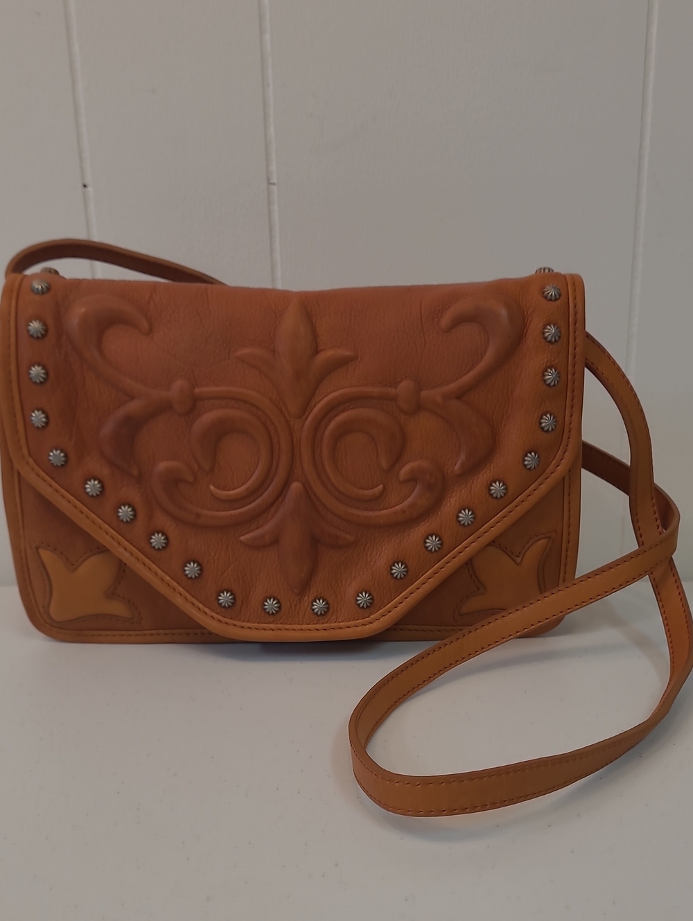 Old Trend Tan Leather Shoulder/Fold Over Clutch with Tooled Design & Metal Studs